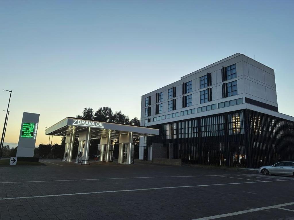 Resort Zdrava Savra Zewnętrze zdjęcie